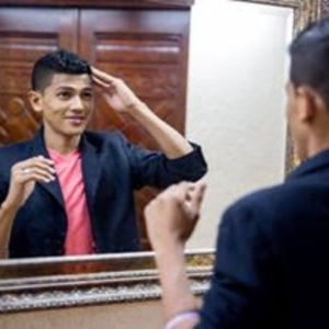 Meet your Posher, Leonel